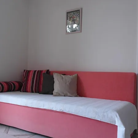 Goga Apartment *