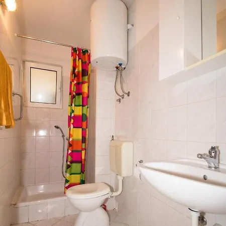 Goga Apartment *